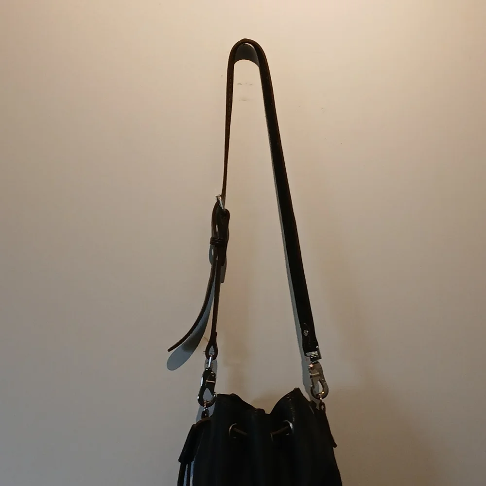 90s Leather Rugby Bucket Bag - Picture 3 of 16